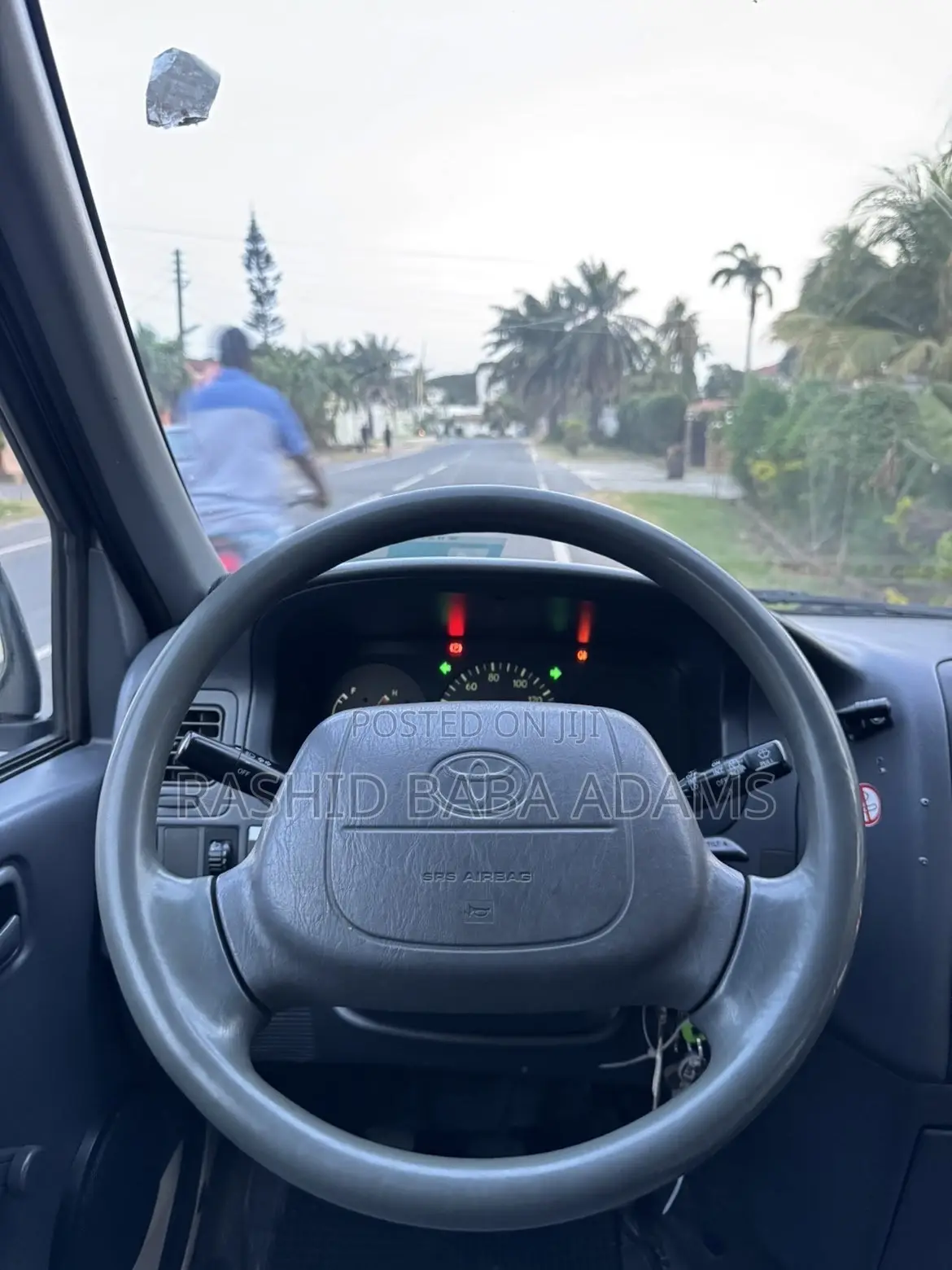 Toyota HiAce 1999 White