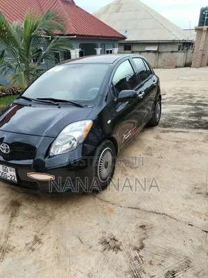 Toyota Yaris 2010 Black