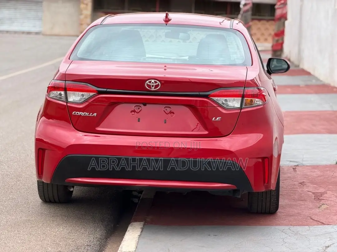 Toyota Corolla LE 2021 Red