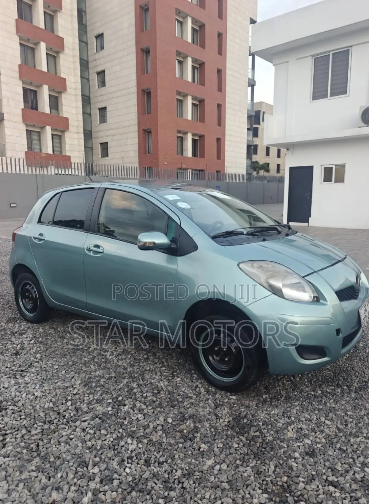 Toyota Vitz 2010 Blue