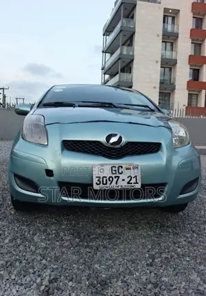 Toyota Vitz 2010 Blue