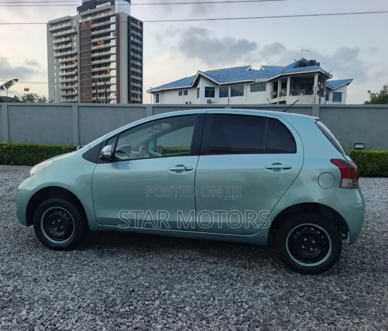 Toyota Vitz 2010 Blue