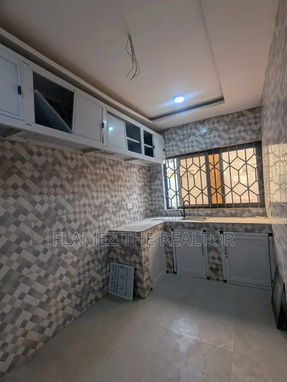 3bdrm Apartment in Ayawaso, Pokuase for rent