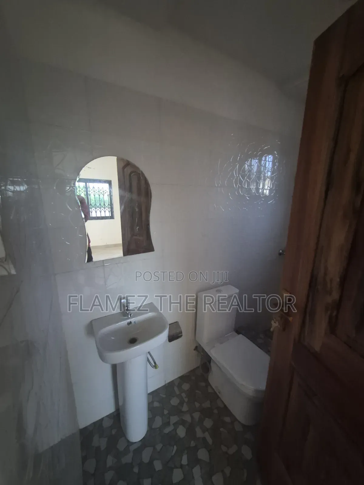3bdrm Duplex in Acp Franco, Pokuase for sale