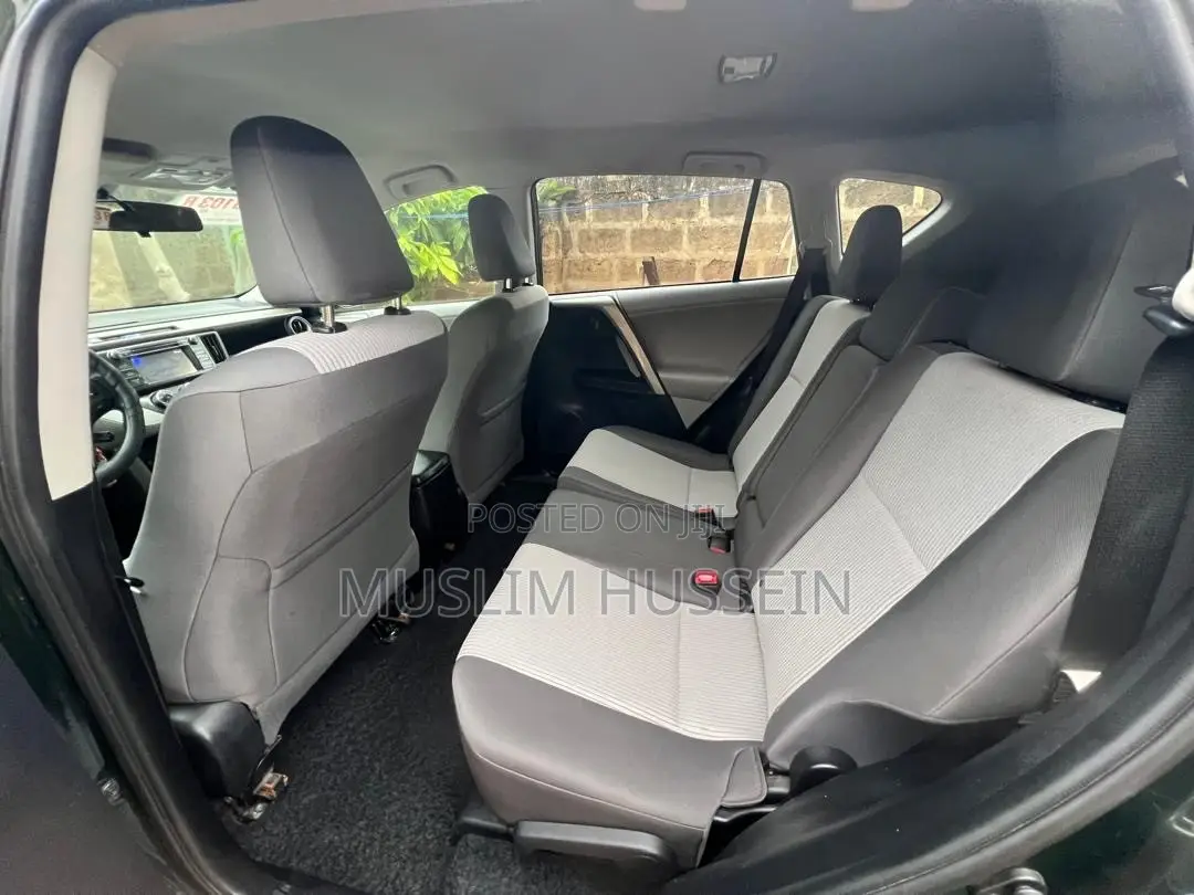 Toyota RAV4 LE FWD (2.5L 4cyl 6A) 2013 Green