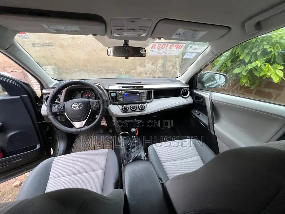 Toyota RAV4 LE FWD (2.5L 4cyl 6A) 2013 Green