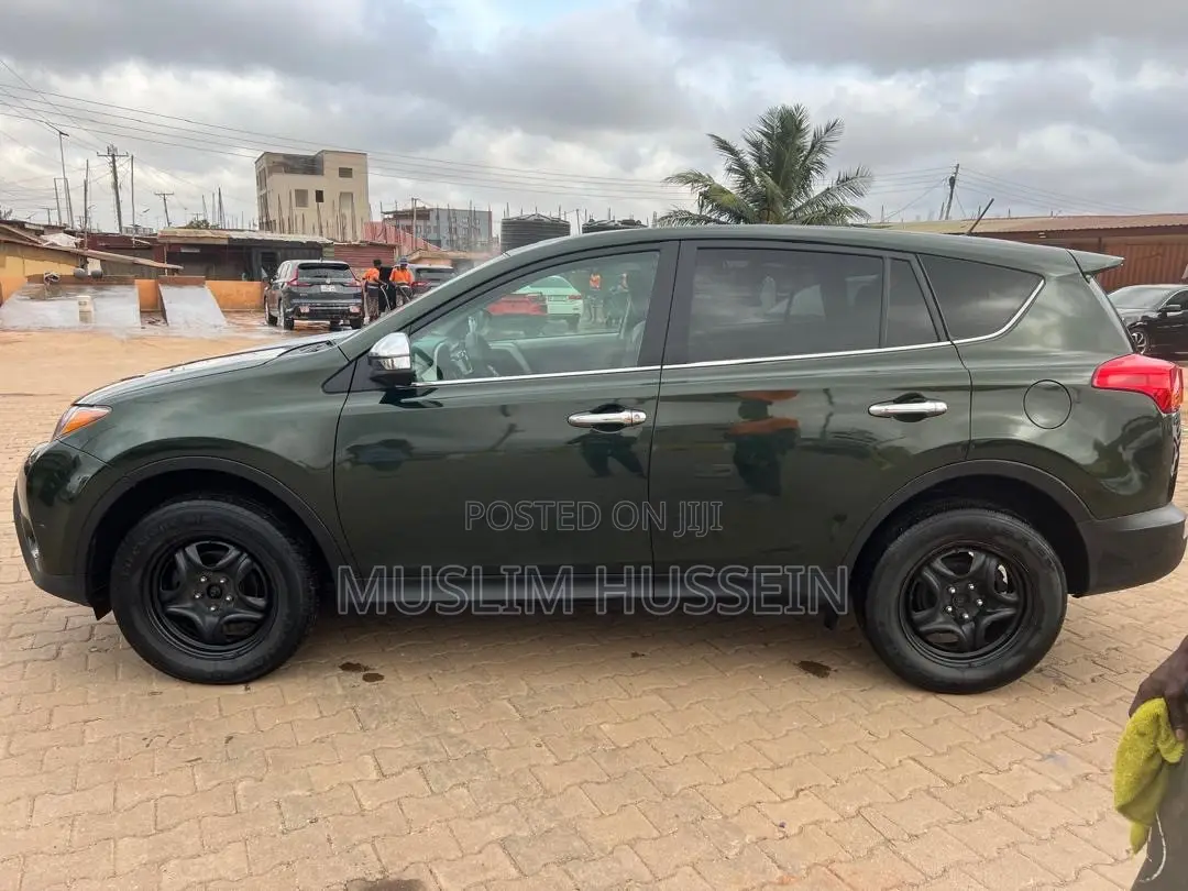 Toyota RAV4 LE FWD (2.5L 4cyl 6A) 2013 Green