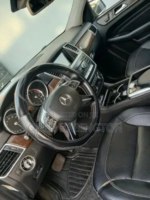 Mercedes-Benz M Class ML350 4MATIC 4dr SUV AWD (3.5L 6cyl 7A) 2014 Gray