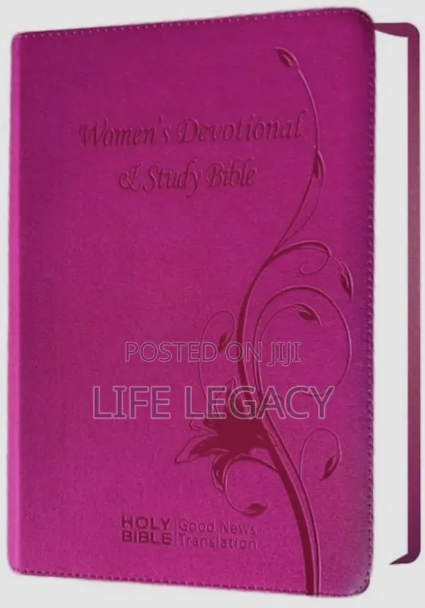 Women's Devotional and Study Bible