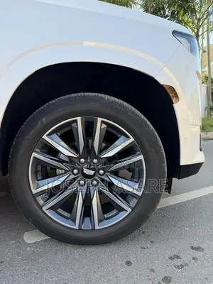 Cadillac Escalade 2022 White