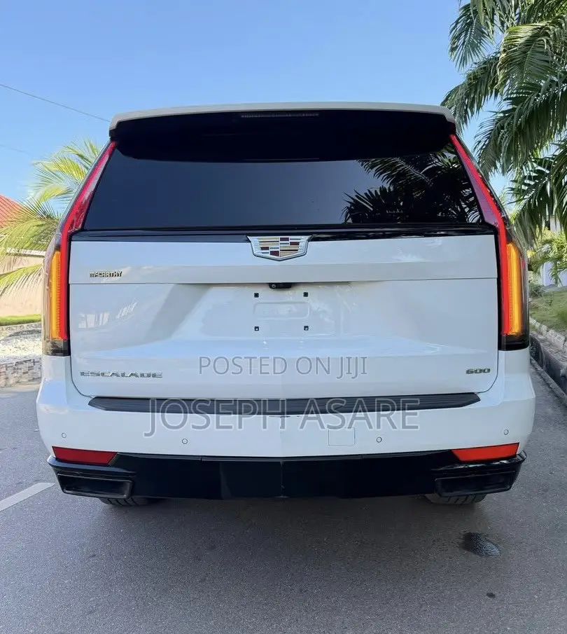 Cadillac Escalade 2022 White