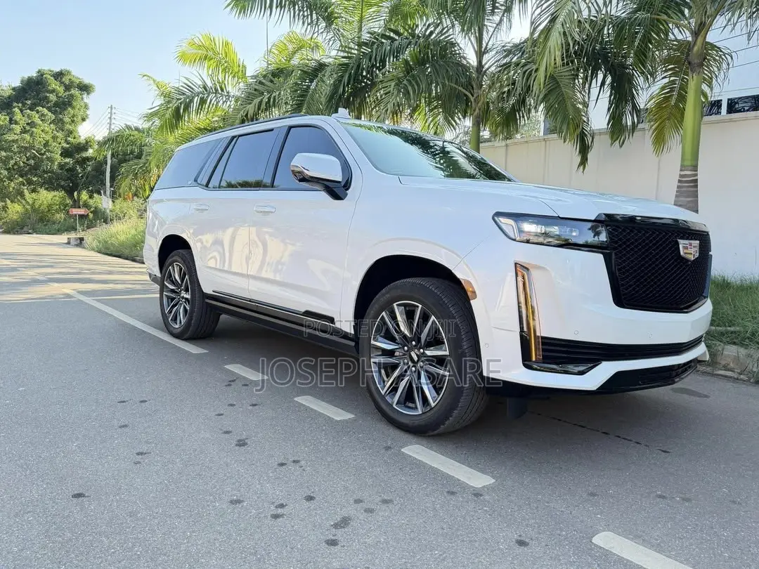 Cadillac Escalade 2022 White