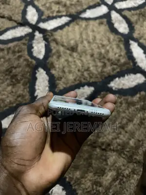 Apple iPhone 7 32 GB Gold