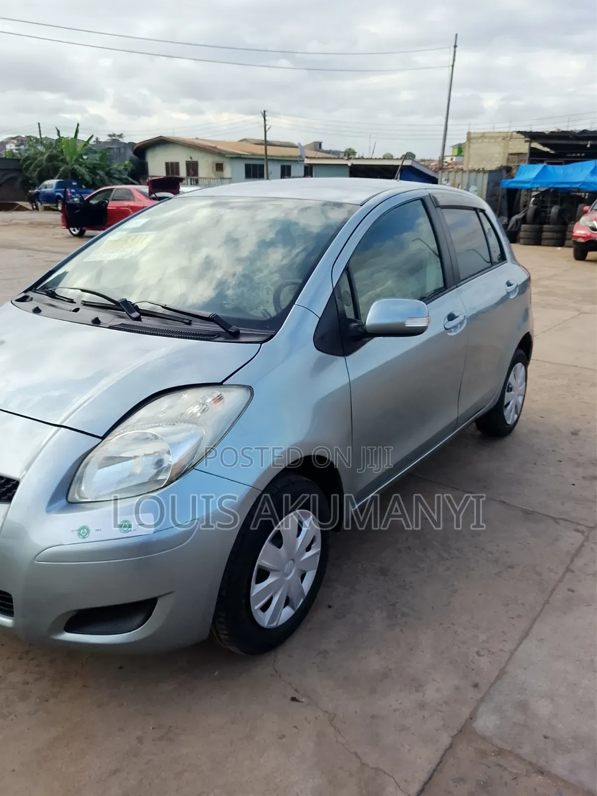 Toyota Vitz 1.3 AWD 3dr 2010 Silver