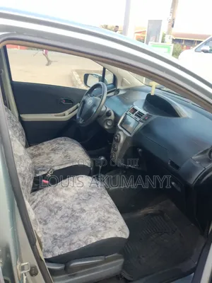 Toyota Vitz 1.3 AWD 3dr 2010 Silver
