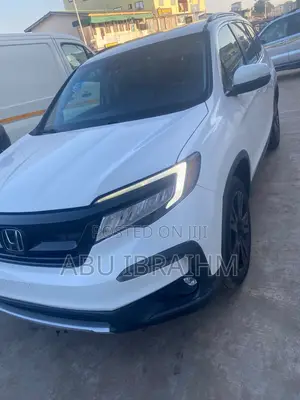 Honda Pilot Touring AWD 2019 White
