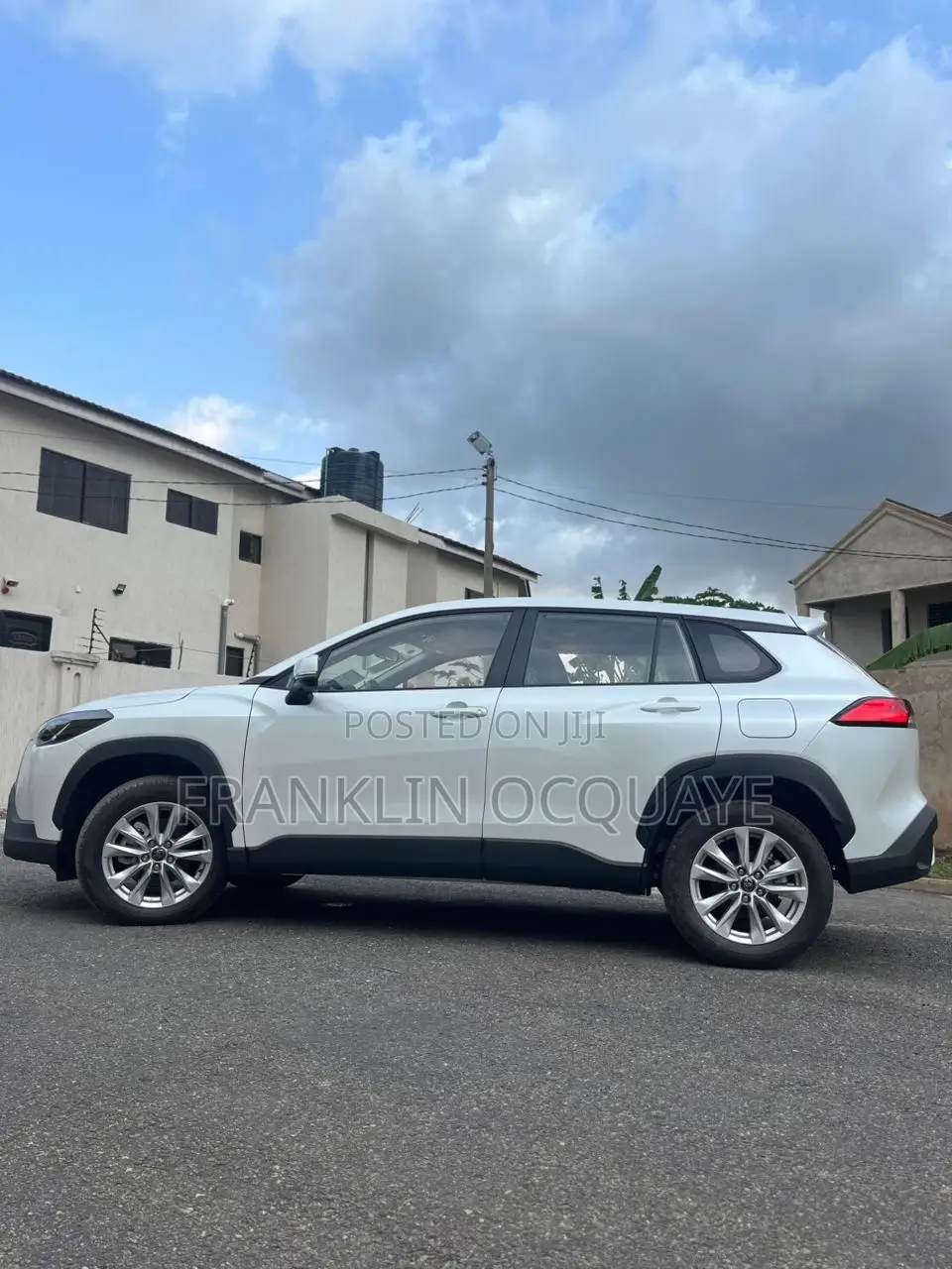 Toyota Corolla Cross XLE 2025 White