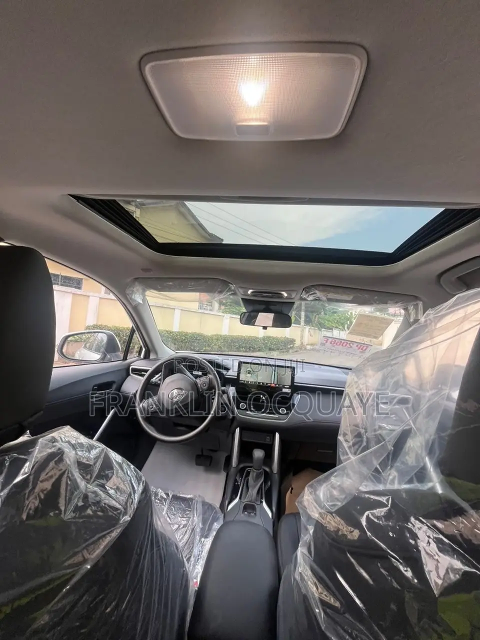 Toyota Corolla Cross XLE 2025 White