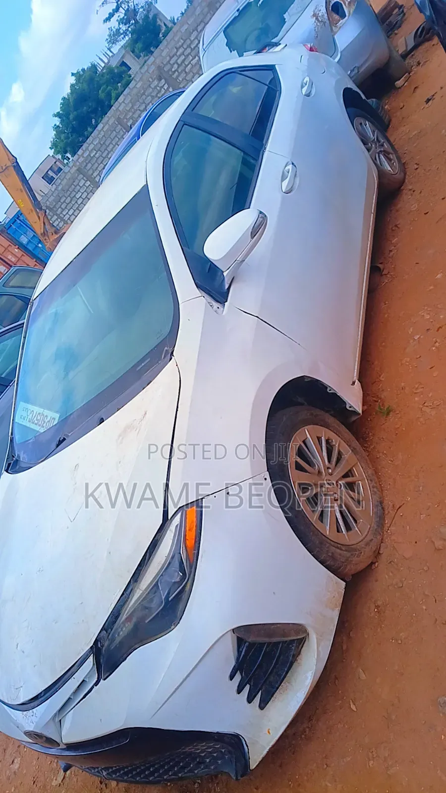 Toyota Corolla LE 4dr Sedan (1.8L 4cyl CVT) 2016 White