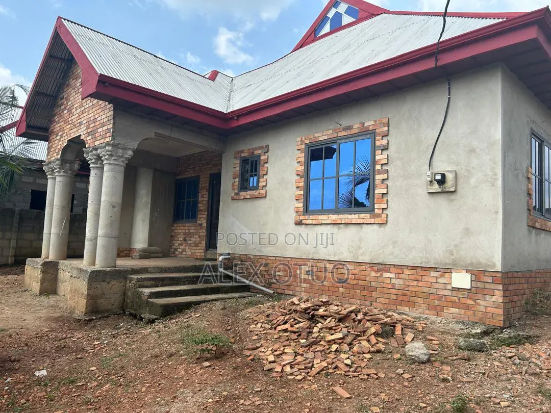 3bdrm House in Alex Otuo Properties, Kumasi Metropolitan for sale
