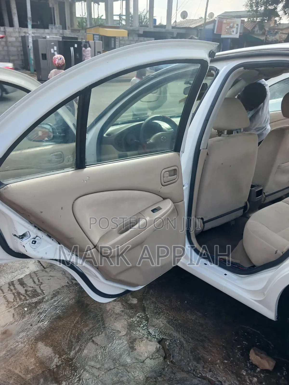 Nissan Sunny 2010 White