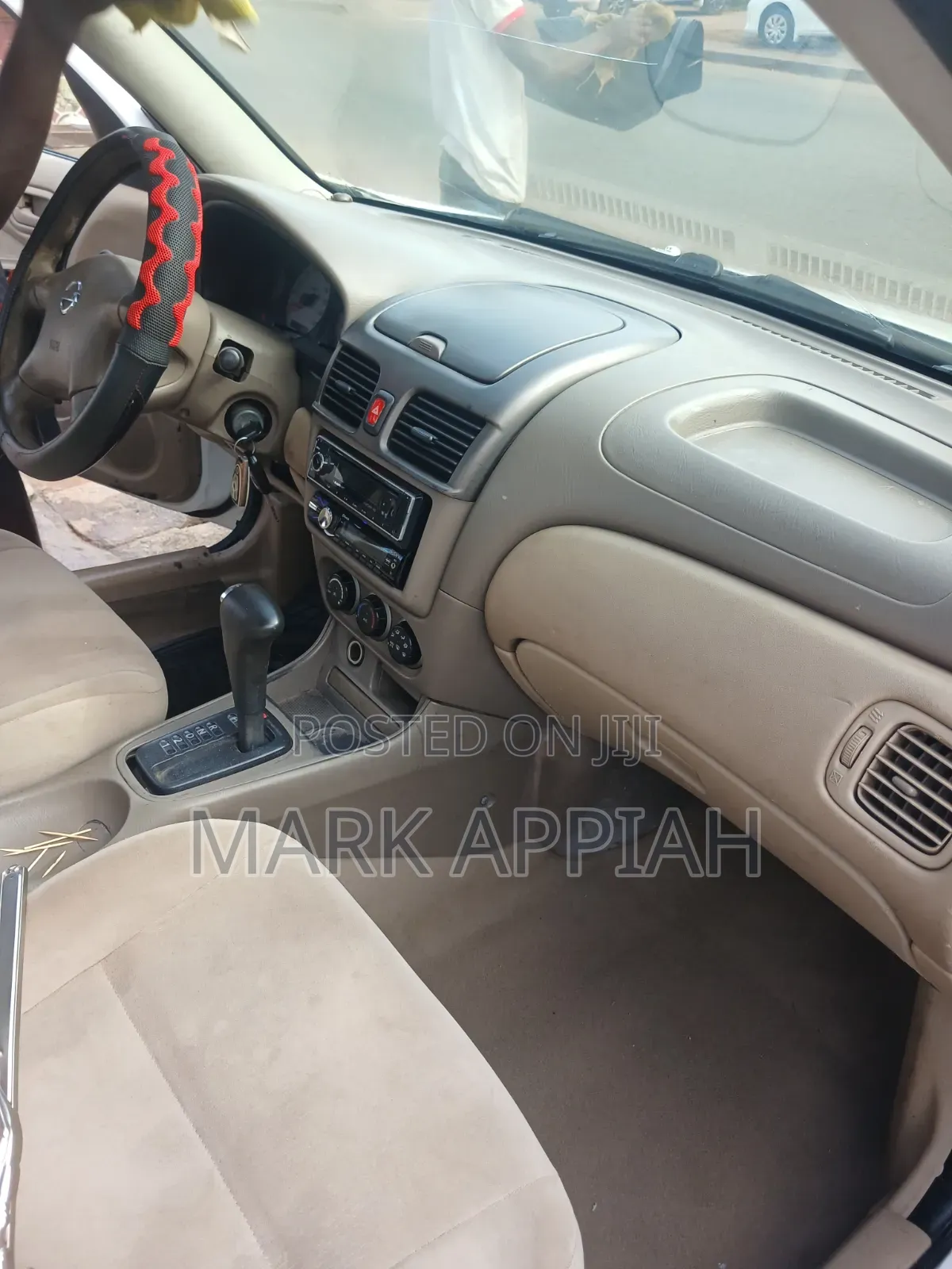 Nissan Sunny 2010 White