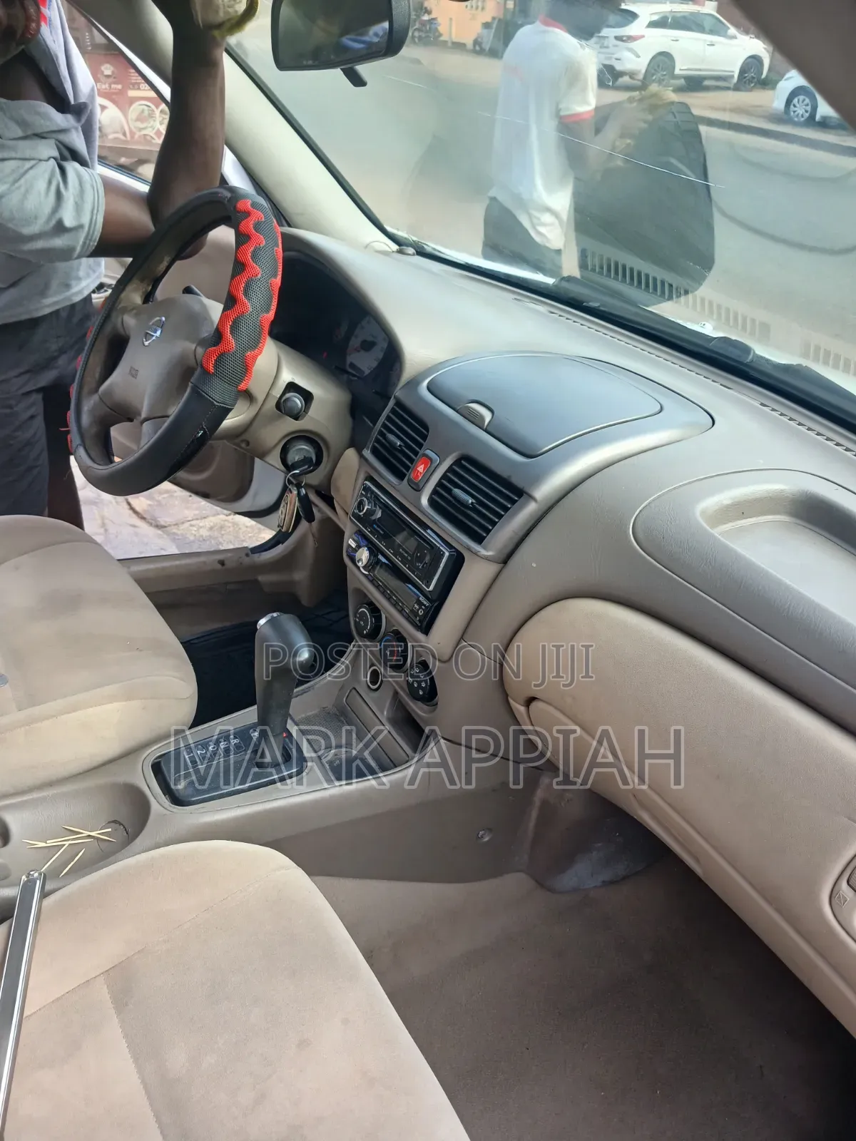 Nissan Sunny 2010 White