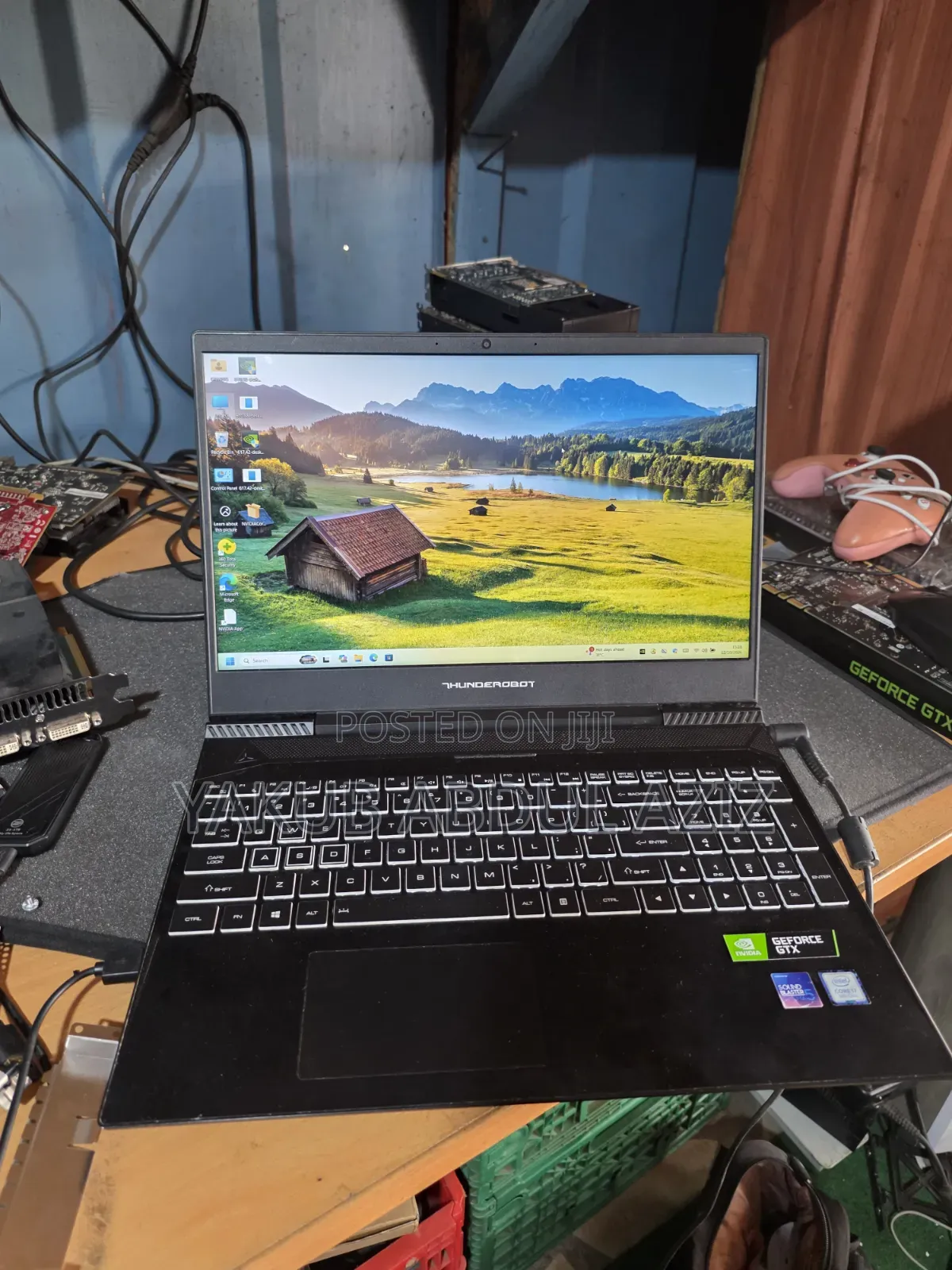 Laptop 8GB Intel Core i7 HDD+SSD 500GB