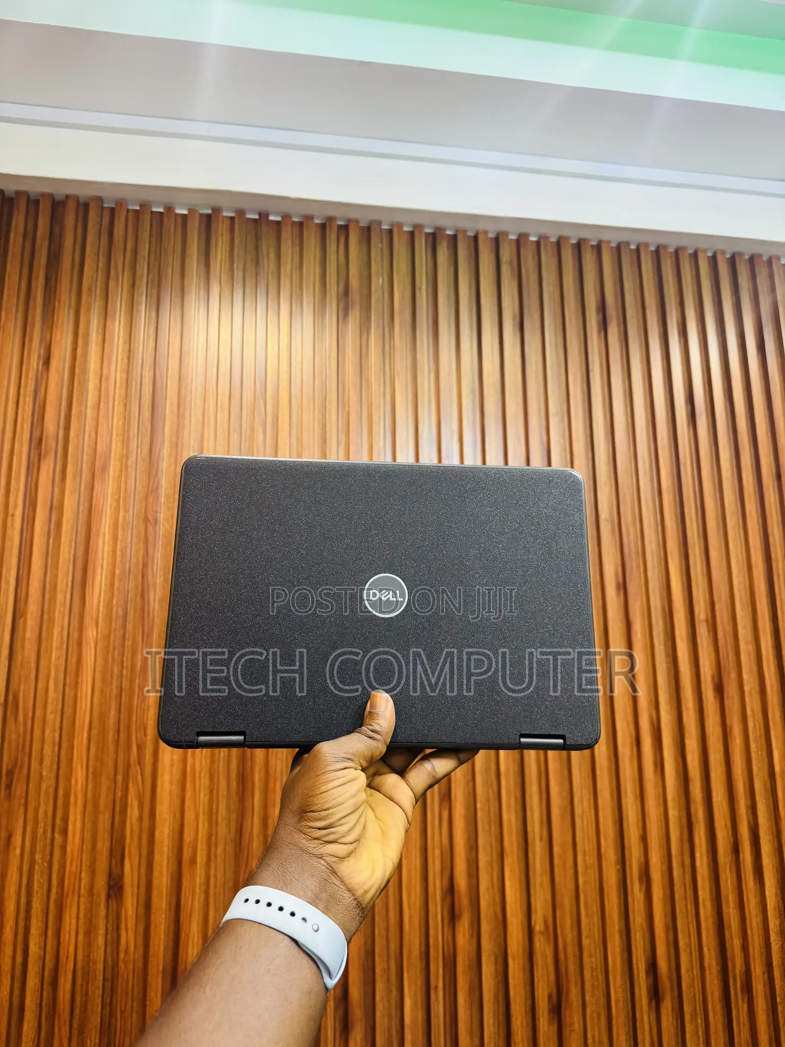 Laptop Dell Latitude 3190 2-in-1 8GB Intel Pentium SSD 128GB