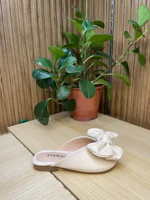 Girls' Elegant Bow Mules