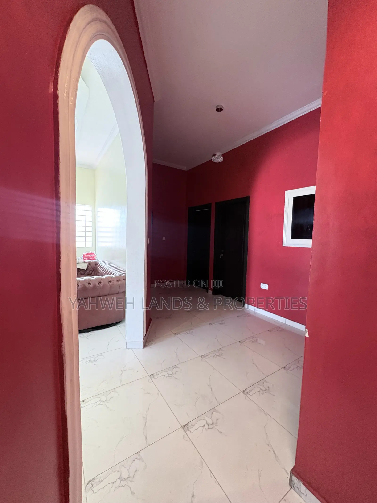 3bdrm House in Community 18 Block, Spintex for rent