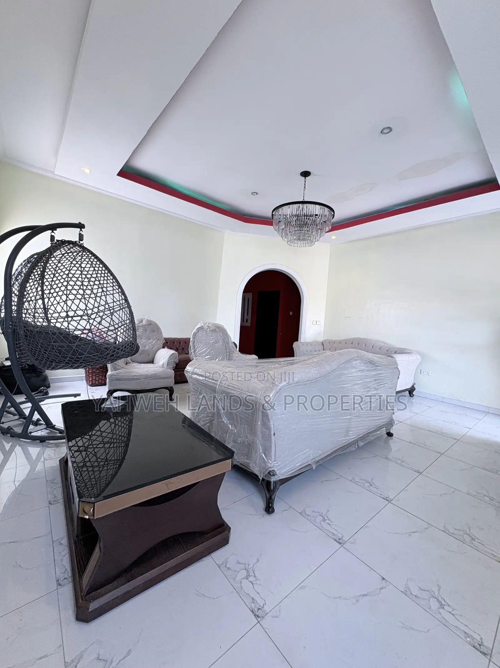 3bdrm House in Community 18 Block, Spintex for rent