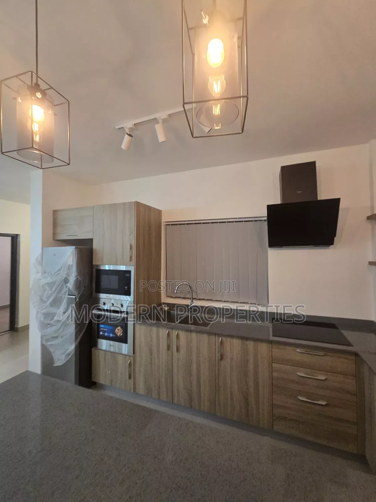 Furnished 2bdrm Apartment in Modern Properties, Oxford Street for rent