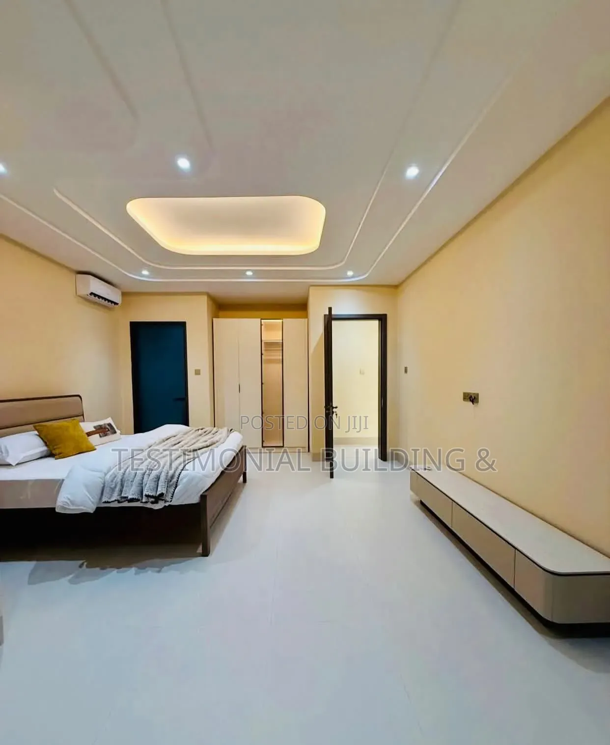 Furnished 4bdrm House in Testimonial Building, Police Station for sale