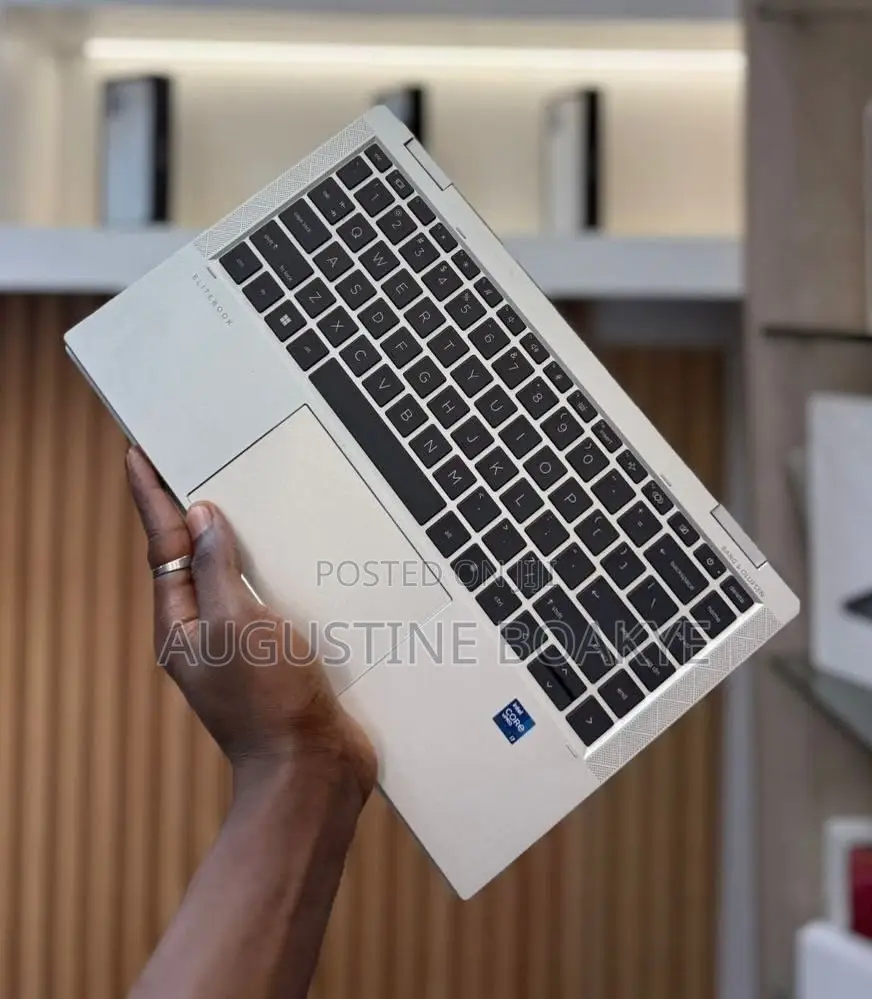 Laptop HP EliteBook 1040 G8 16GB Intel Core i7 SSD 512GB
