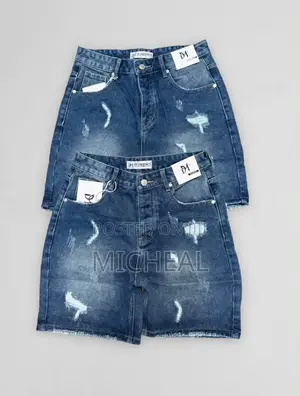 *Quality Jeans Short* *Available Sizes: 30,31,32,33,34,36*