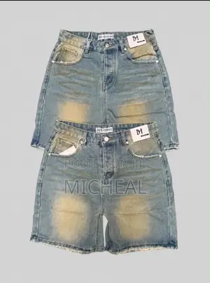 *Quality Jeans Short* *Available Sizes: 30,31,32,33,34,36*