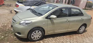Toyota Belta 2008 Beige