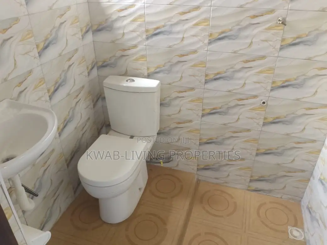 2bdrm Apartment in School Junction for rent