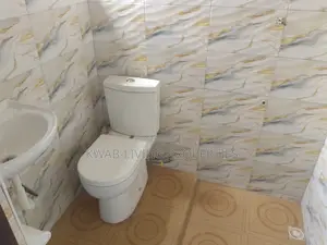 2bdrm Apartment in School Junction for rent