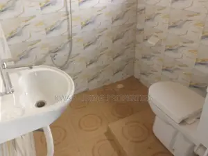 2bdrm Apartment in School Junction for rent