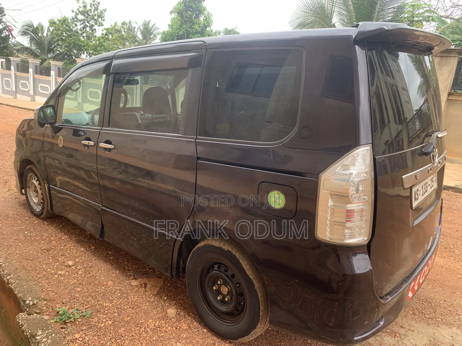 Toyota Voxy 2013 Black