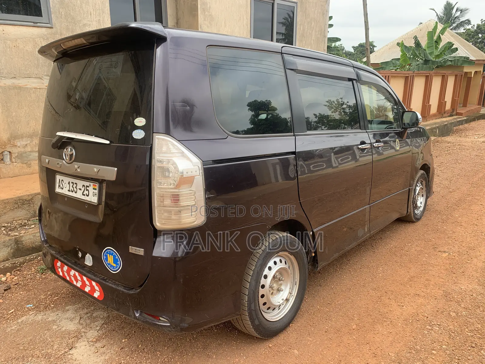 Toyota Voxy 2013 Black