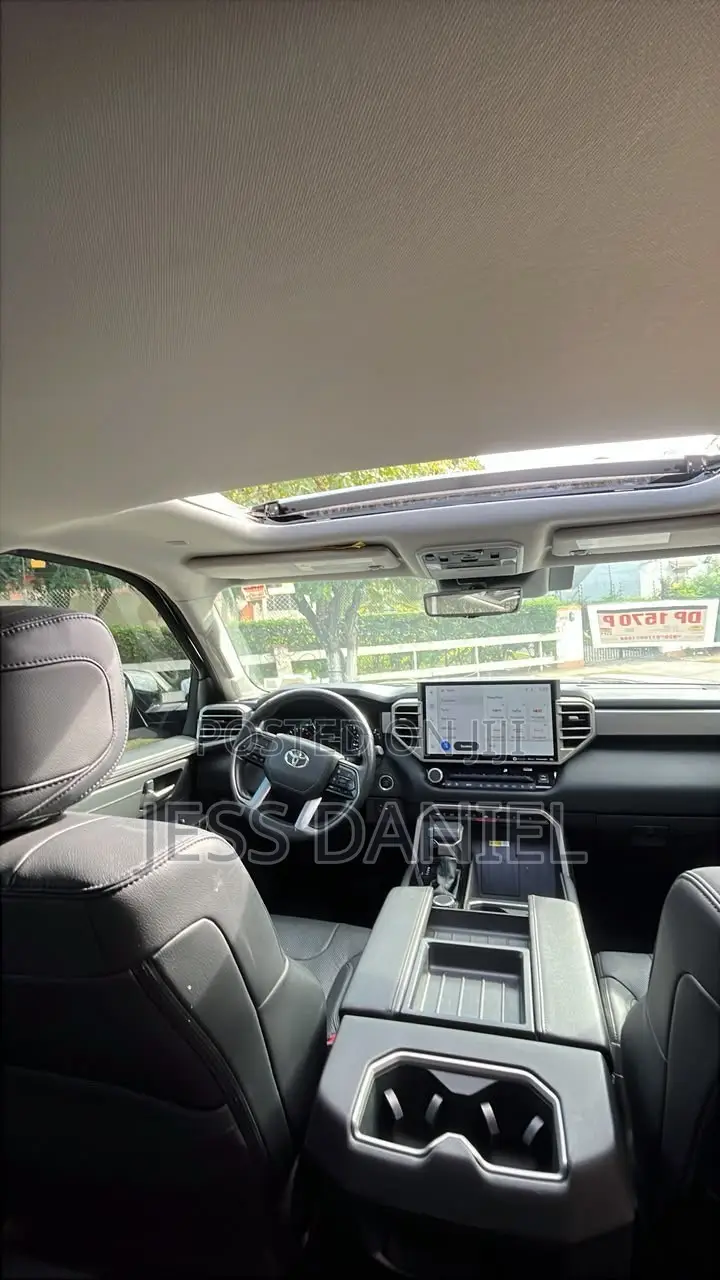 Toyota Tundra Limited 2022 Black