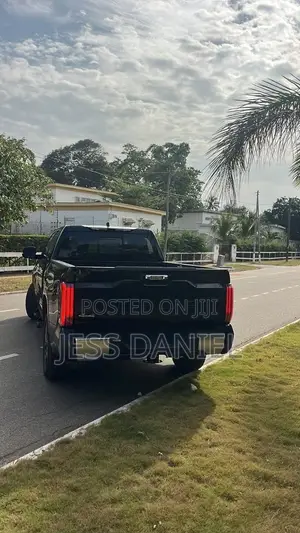 Toyota Tundra Limited 2022 Black