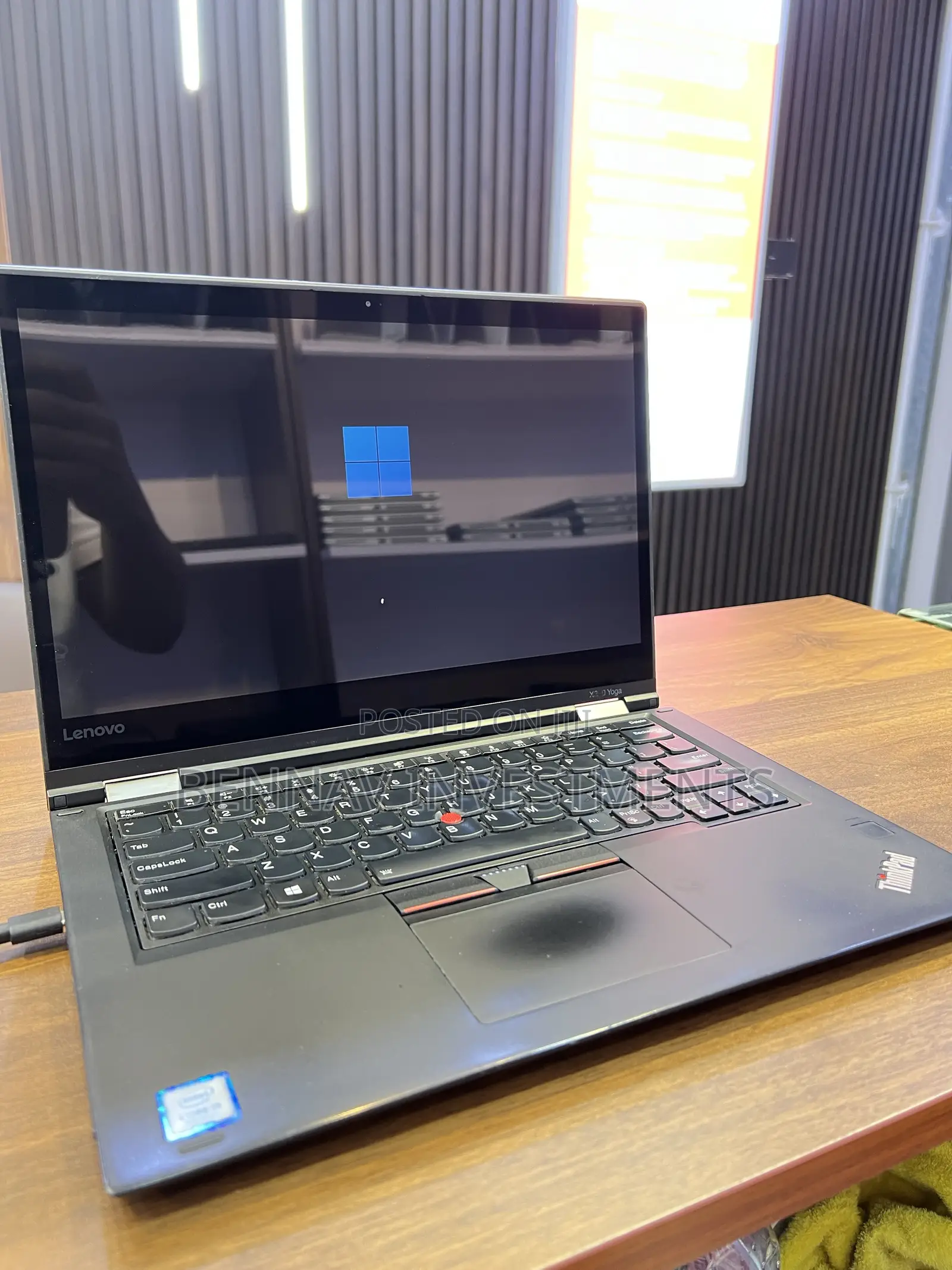 Laptop Lenovo ThinkPad X380 Yoga 8GB Intel Core i5 SSD 256GB