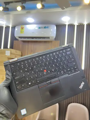 Laptop Lenovo ThinkPad X380 Yoga 8GB Intel Core i5 SSD 256GB