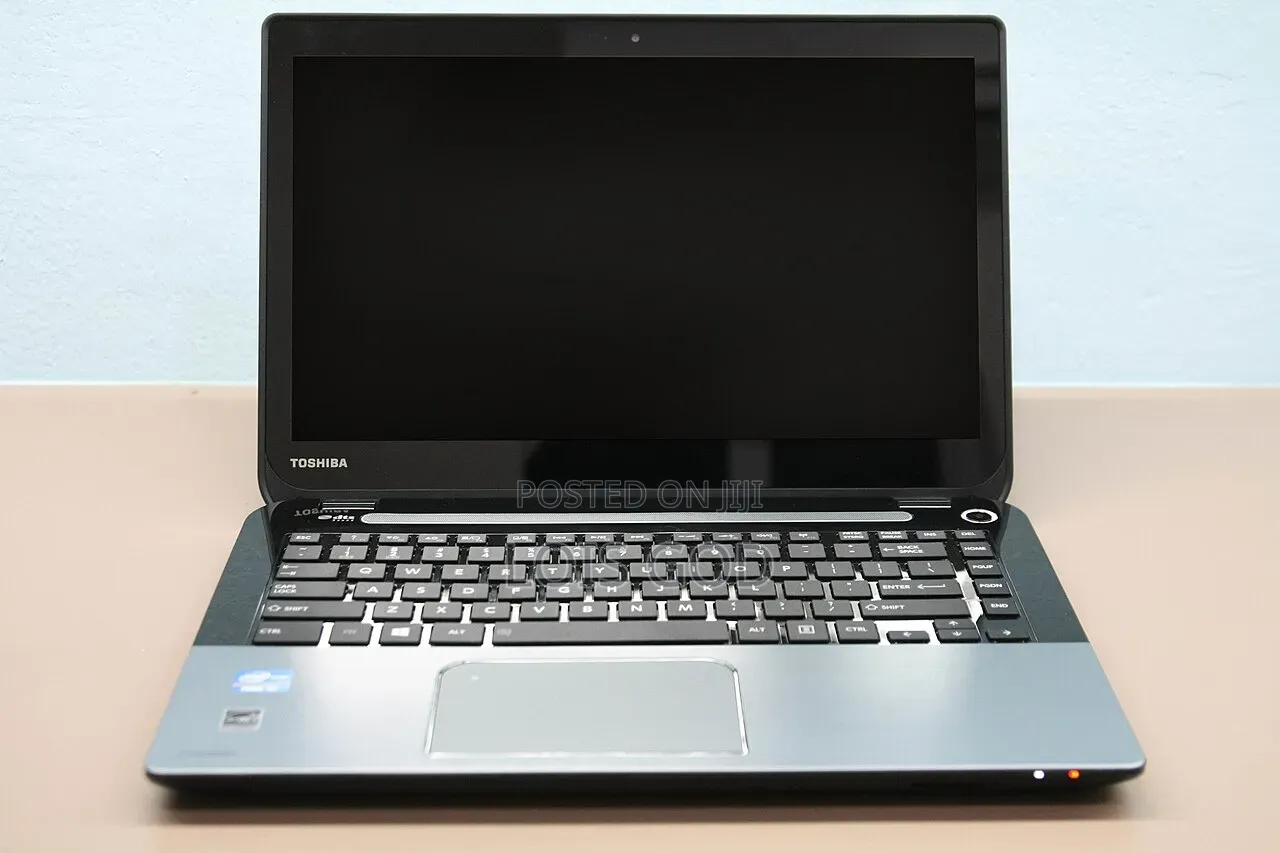 Laptop Toshiba Satellite C665 128GB AMD A10 SSHD (Hybrid) 250GB