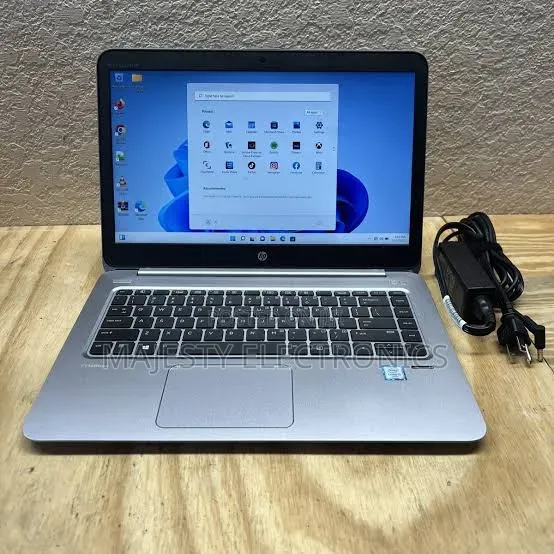 New Laptop HP EliteBook Folio 1040 G3 8GB Intel Core i7 SSD 256GB