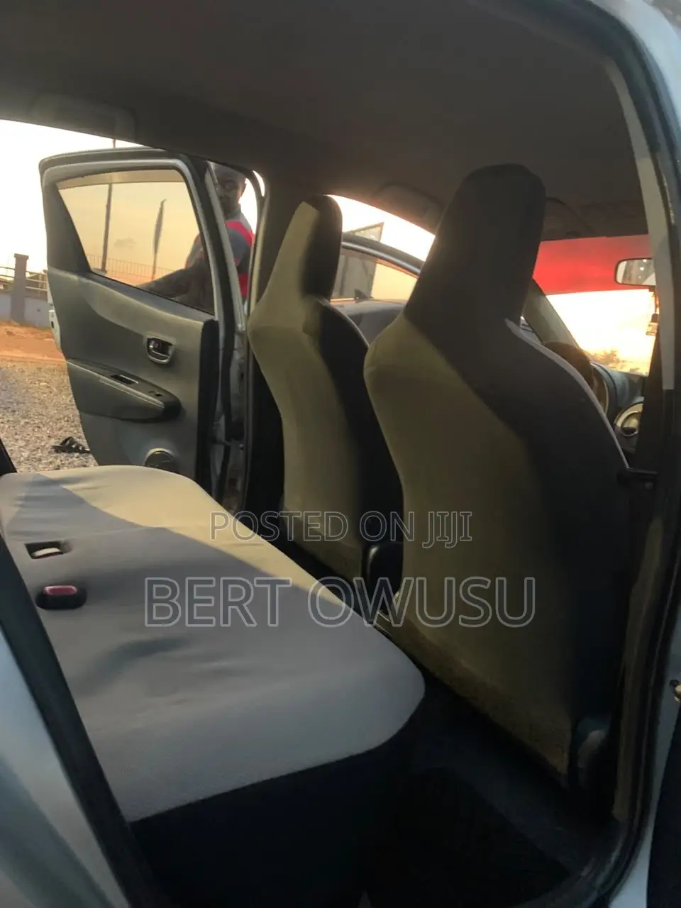 Toyota Vitz 2013 Silver